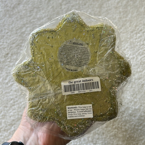 Holiday Tree Candle - Picture 3 of 6